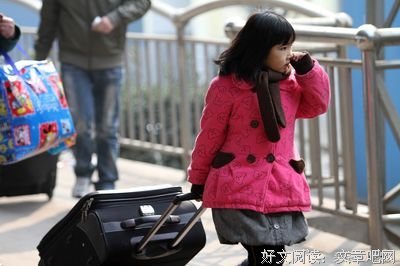 最远的距离，是没钱回家过年