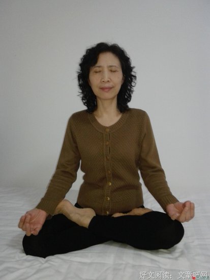欲望就像攥在手里的沙子，攥得越紧，失去的越多