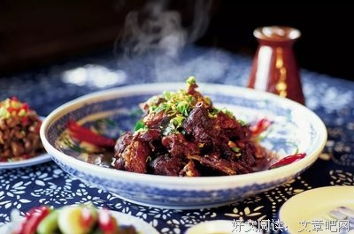 狗年，愿你活得像只狗。