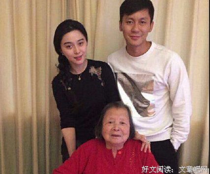 李晨求婚现场被曝光，范冰冰素颜照原来长这样…