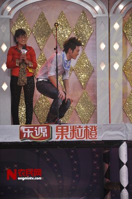 关于欢歌笑语名言名句