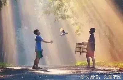 人的一生可以干很多蠢事，但最蠢的两件事千万别干