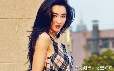 张柏芝订婚巴黎，粉丝纷纷祝福，谢霆锋9个字冷漠回答，网友怒怼