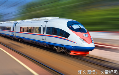 高铁吃泡面被狂骂：你有理的样子，真的很丑