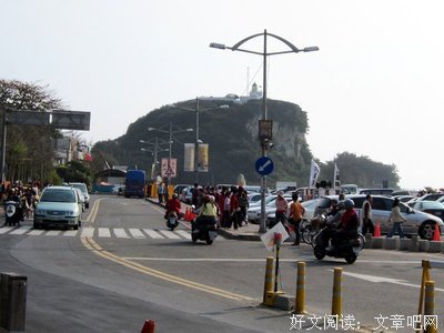 “十分钟不回消息你就别回了。”