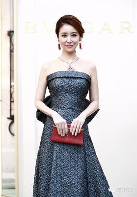 活得漂亮的女人从来不是靠脸