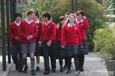 中国上层精英纷纷将孩子送出国，背后原因让人倒吸一口凉气