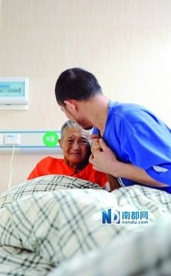 孝子弑母背后，藏着多少原生家庭的痛