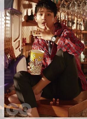 聊聊女生该选年轻小奶狗还是成熟大叔