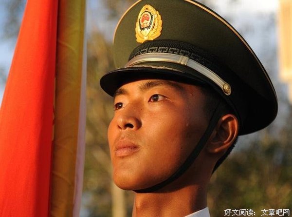 失联半个月的兵哥，今天在新闻联播里见到了他！
