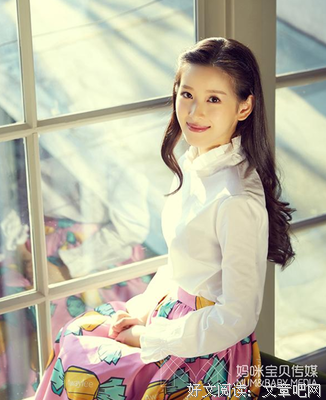 妈妈曾经也是一个小女孩儿