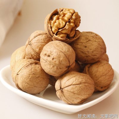 今天是520，我们总要助助性！