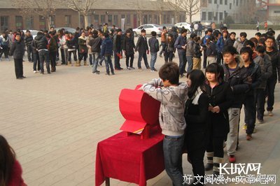 少女深夜留下遗书，网友接力拯救：人为什么要善良？这是最好的答