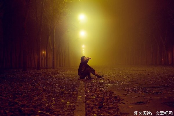 是的，一个人，总是一个人