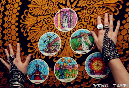 传统塔罗占卜：TA喜欢你吗?