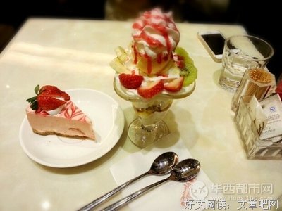 士多啤梨啤梨苹果橙，和你试试这种烛光晚餐