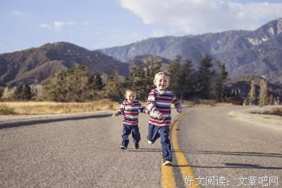 爸爸和儿子的幽默对话，佩服！值得存五十年