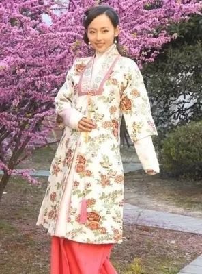 这二十六首古诗词才气纵横，最后一句堪称神来一笔