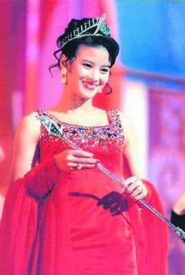 昔日美人||黎燕珊：从喜宝活到小双，再从小双活成子君