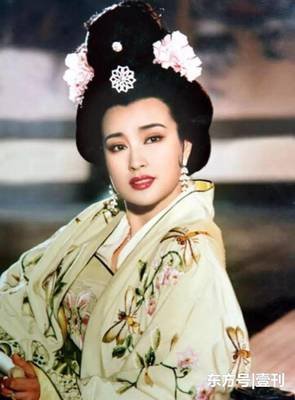 甩“女子图鉴”十条街，论真正的大女主我只服她
