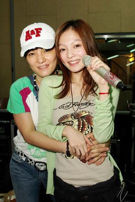 张韶涵家丑再度外扬：30岁前，请逼自己成为这种人