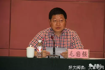 13年开始的700多条qq动态都被情敌看完了，我决定这样治她....