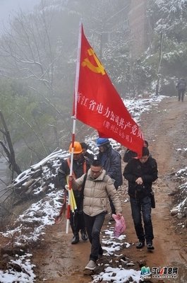 江山有声文学|冰天雪地，赤脚母亲