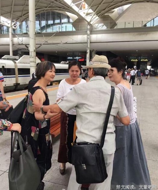 《红楼梦》中的袭人和平儿为什么都没有孩子？