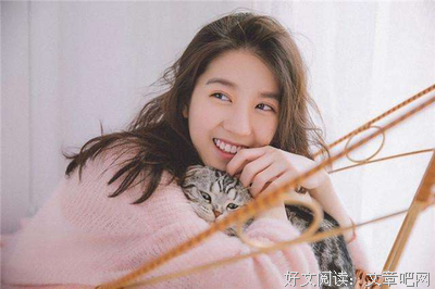 一个女人彻底爱上你之后，会有哪些反常表现