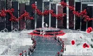 抖音纹身，穿黑婚纱，这是我见过最炫酷的婚礼。
