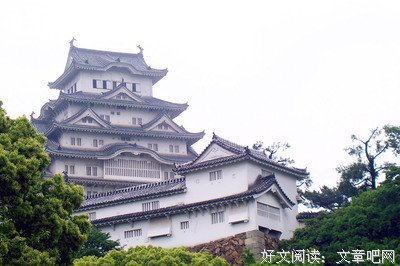 真正的英雄，永不被卑下的情操屈服
