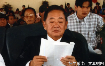 海洛因算什么，童年阴影才是最难戒掉的毒品｜单读