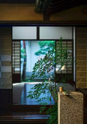 明明男友只用了7万学费中的1万给我买包，他妈却骂我不要脸？