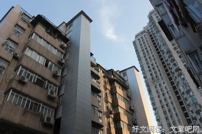 “你月薪两万，活该嫁不出去”