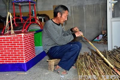 “妈，以后没人跟你抢儿子了，因为你儿子已经死了。”