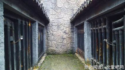 判若两人的句子