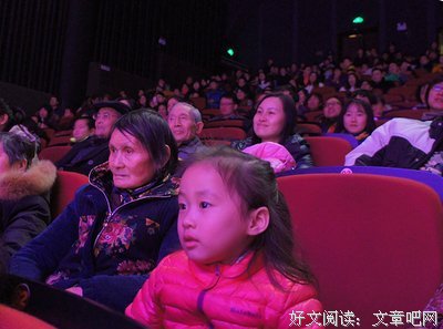 即使毕业后的工作和专业无关，我还是很开心。