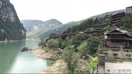 董卿陈数《朗读者》惊艳同台:优雅,是唯一不会褪色的美