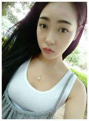 喜欢睡在我和老公中间的那个老女人
