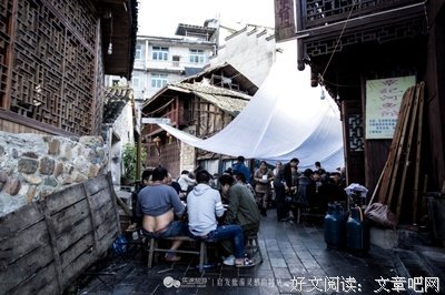 她随便编了个故事，自己都忘了，却毁了别人的生活