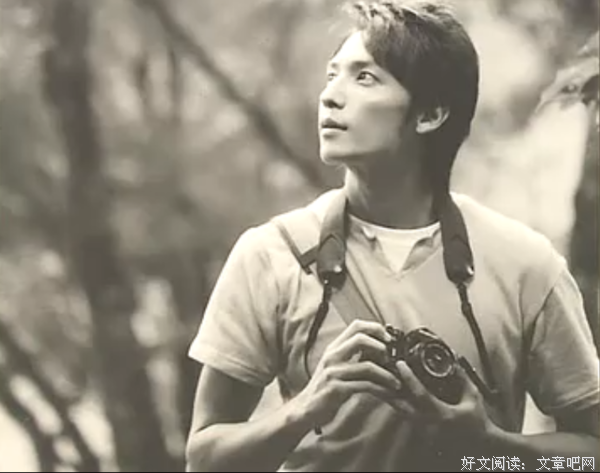 界小出爱界小出爱你的句子