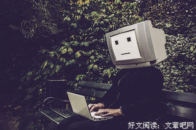 你努力合群的样子真让人心疼