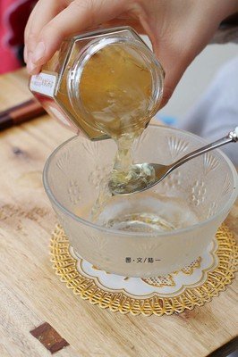 她被两个男人背叛 （下）