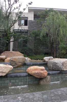 千年石窟油漆泼身：我们为什么不看好群众修文物？