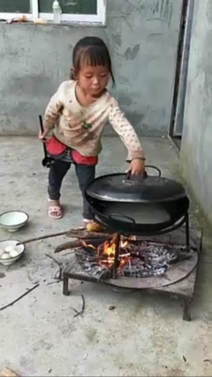 语音回答 | 姐姐们批评我不照顾爸爸的感受，我真的做错了吗？