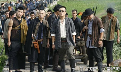做过乞丐，入过邪教，上过黑帮老大的女儿，逼老婆全裸出镜，这位