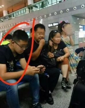 &quot;爸爸再婚后，我变成了他通讯录里的水管工&quot;
