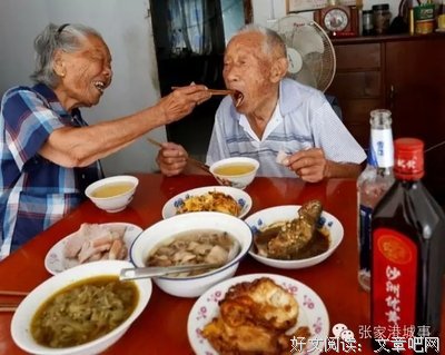 “我能想到最浪漫的事，是你睡梦中的一个动作。”