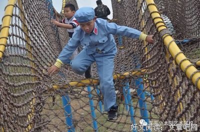 两岁孩子开车上路：遇到三观不正的父母，真的被害惨了！