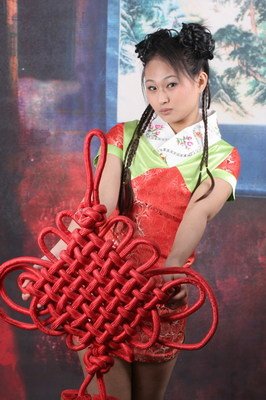 为什么左家垅的和尚遍地跑，我却没有男朋友？